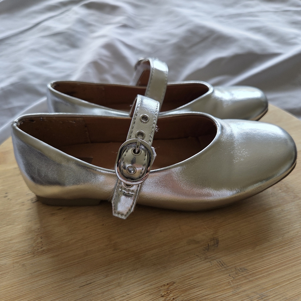 DV by Dolce Vita Girls Metallic Silver Mary Jane Shoes